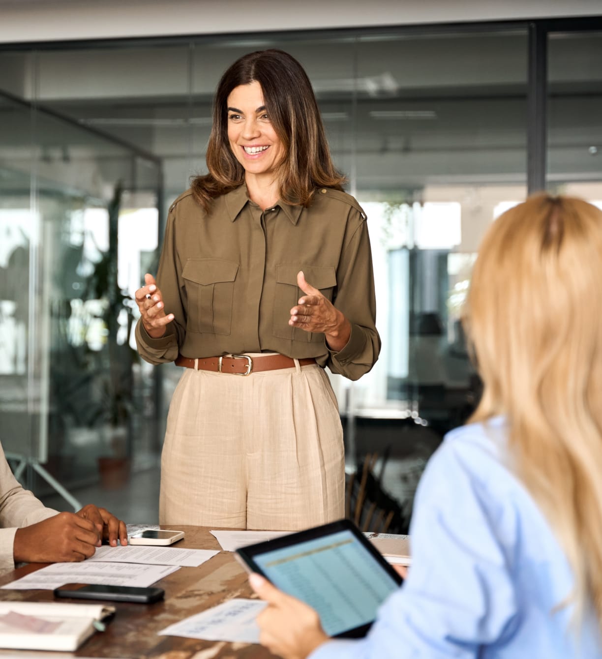 audit-woman-desk